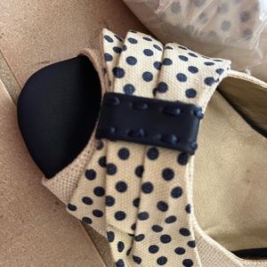 NWT Seychelles Linen Navy Blue Polka Dot Heels,, Size 8.5